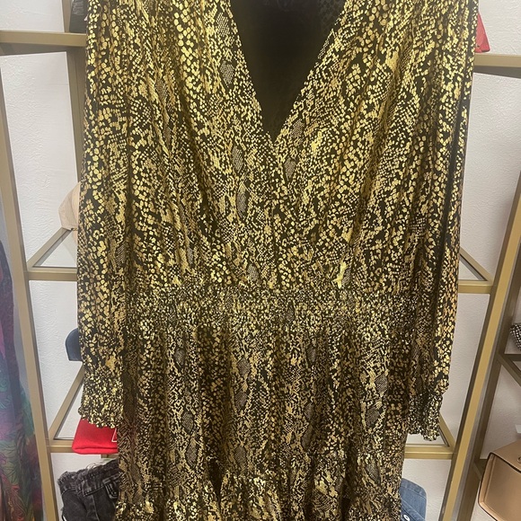 MICHAEL Michael Kors Dresses & Skirts - MICHAEL Michael Kors Black and Gold Textured Dress